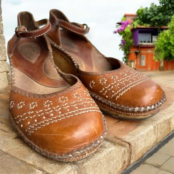 Clarks Artisan Collection Retro Mary Jane Style Leather Wedge Heels Women’s 7 - Picture 1 of 9